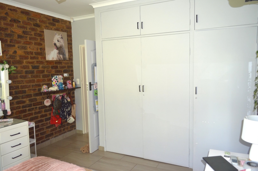 3 Bedroom Property for Sale in Wilkoppies North West